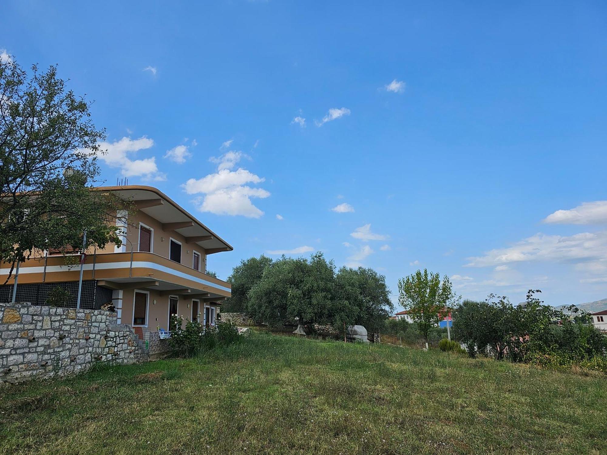 Guesthouse Iljaz 베라트 외부 사진