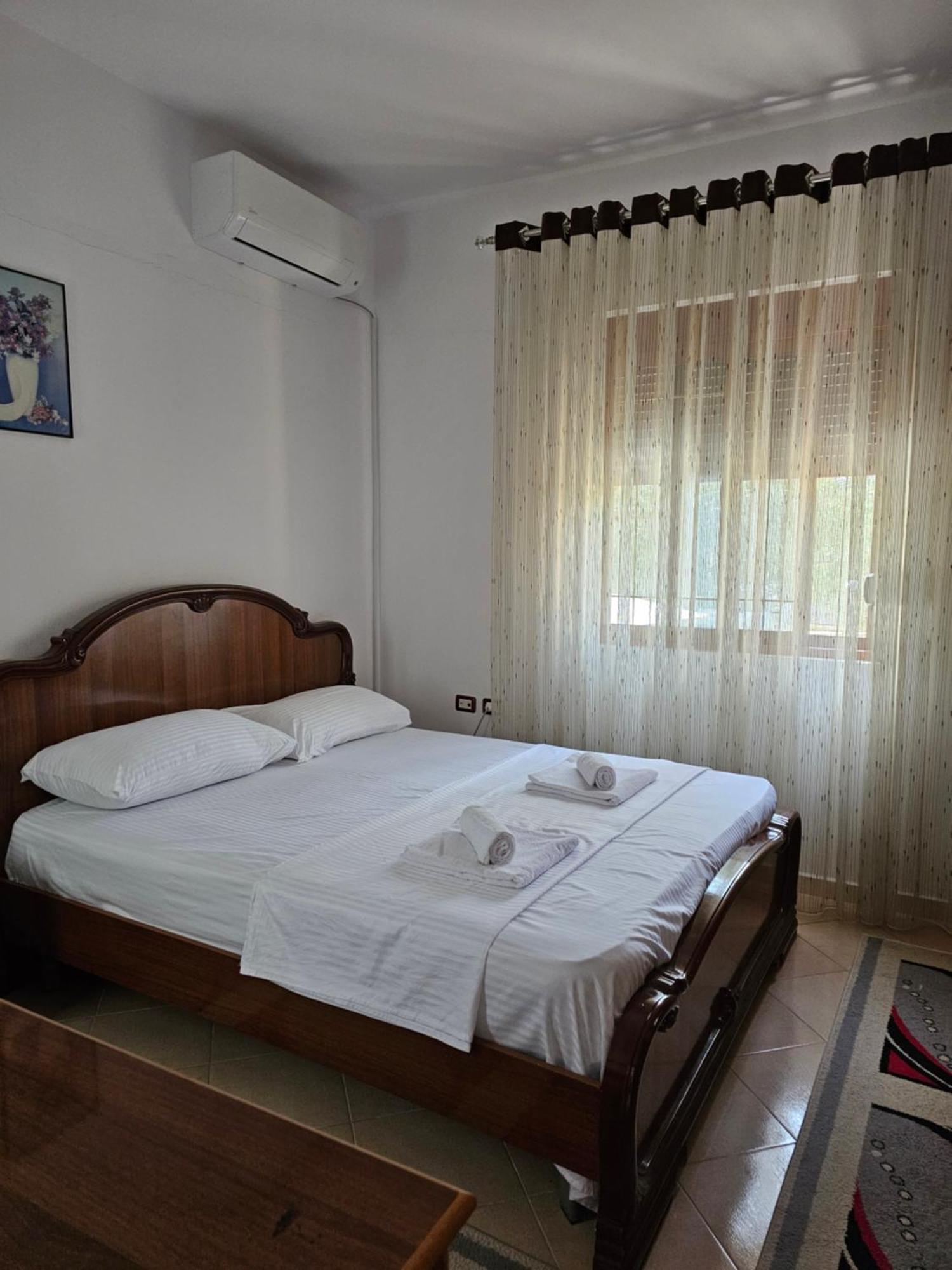Guesthouse Iljaz 베라트 외부 사진